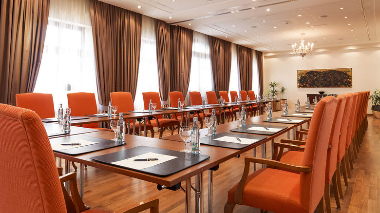 <b>Buelow Palais Relais Chateaux Hotel Meeting</b>. Images powered by <a href="https://www.leonardoworldwide.com/" title="Leonardo Worldwide" target="_blank">Leonardo</a>.