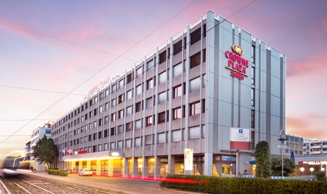 Crowne Plaza Zurich Exterior