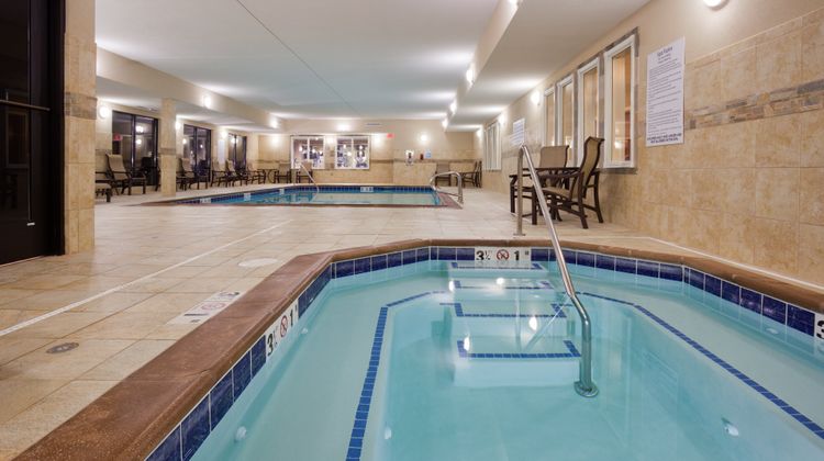 Holiday Inn Express and Suites, Helena Pool