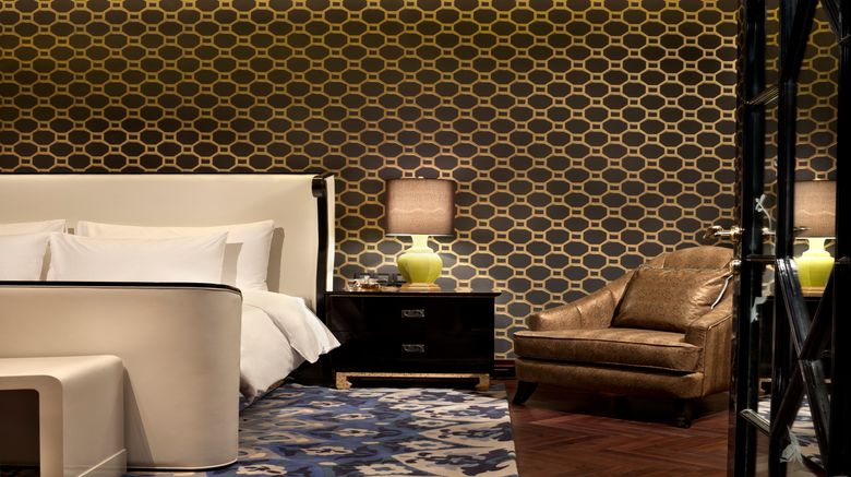 <b>Hotel Indigo Shanghai on the Bund Suite</b>. Images powered by <a href="https://www.leonardoworldwide.com/" title="Leonardo Worldwide" target="_blank">Leonardo</a>.