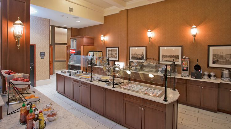 Staybridge Suites Baltimore-Inner Harbor Restaurant