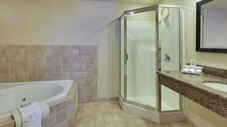 <b>Holiday Inn Express SFO North Suite</b>. Images powered by <a href="https://www.leonardoworldwide.com/" title="Leonardo Worldwide" target="_blank">Leonardo</a>.