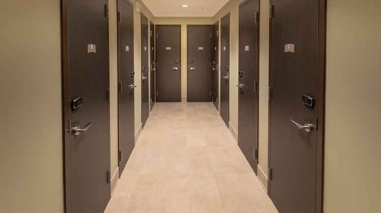 Staybridge Suites Saskatoon University Lobby