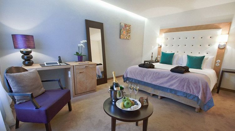 Dome Hotel Suite