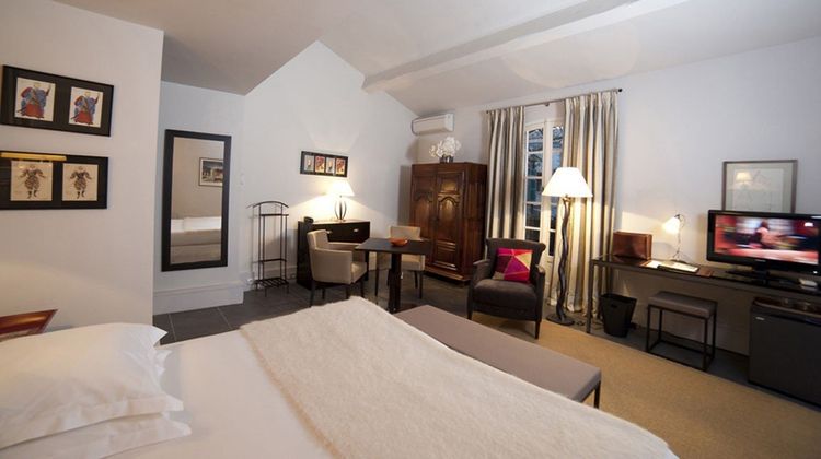 Hostellerie le Prieure Suite