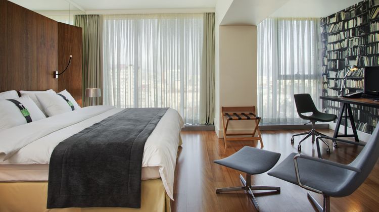 Holiday Inn Tbilisi Room