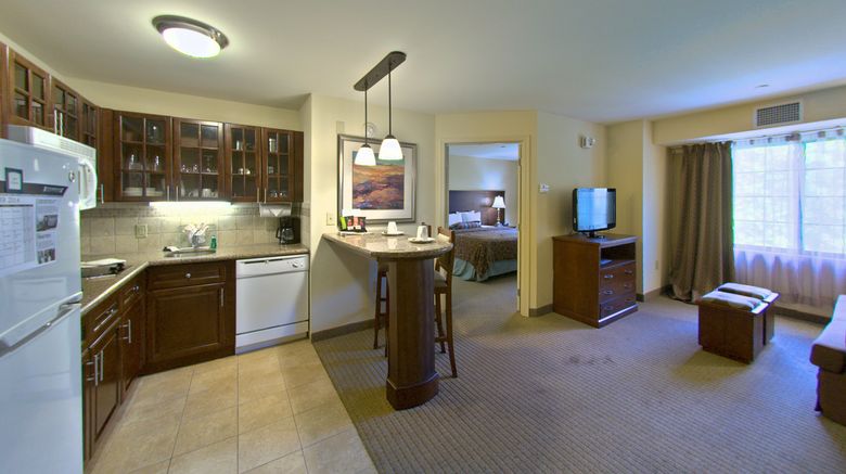 <b>Staybridge Suites Stroudsburg (East) Room</b>. Images powered by <a href="https://www.leonardoworldwide.com/" title="Leonardo Worldwide" target="_blank">Leonardo</a>.