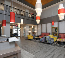 Holiday Inn Suites Airport Lobby