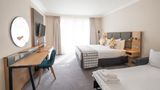 Holiday Inn Farnborough Room