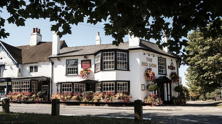 The Red Lion Hotel Exterior