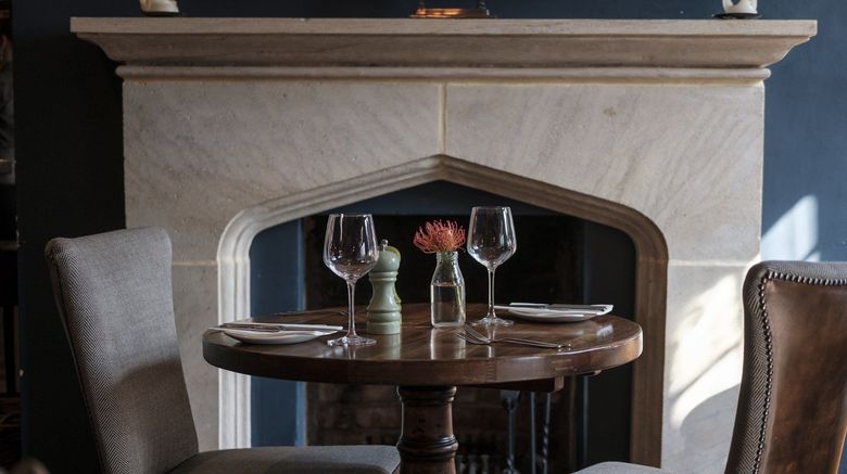 <b>The White Hart Hotel Restaurant</b>. Images powered by <a href="https://www.leonardoworldwide.com/" title="Leonardo Worldwide" target="_blank">Leonardo</a>.