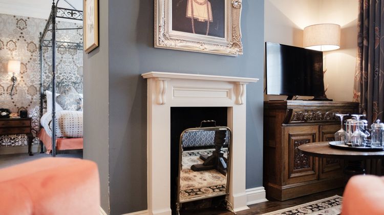 The White Hart Hotel Suite