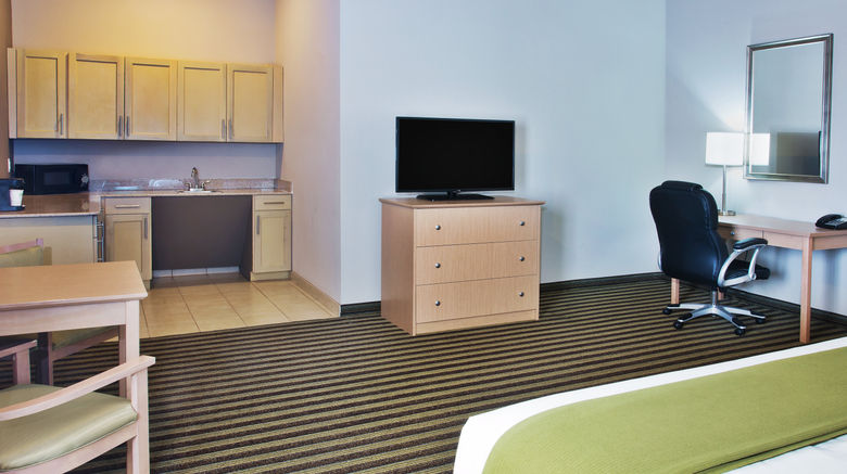 <b>Holiday Inn Express & Suites Alvarado Suite</b>. Images powered by <a href="https://www.leonardoworldwide.com/" title="Leonardo Worldwide" target="_blank">Leonardo</a>.