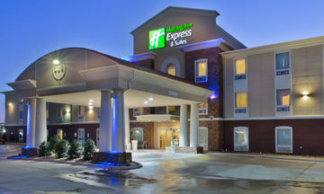Holiday Inn Express & Suites Alvarado