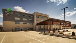 Holiday Inn Express & Suites Mt Vernon