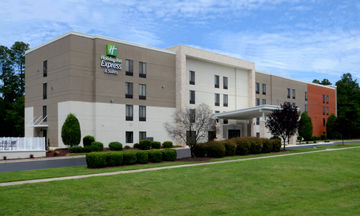 Holiday Inn Express & Suites RDU RTP