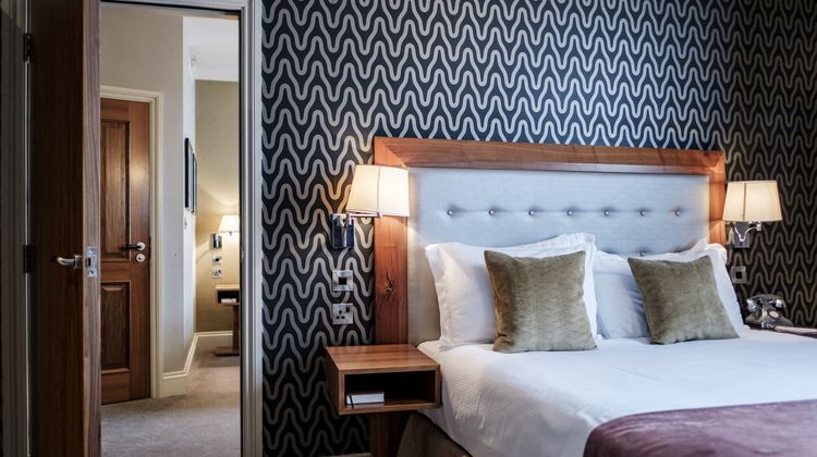Drayton Court Hotel Room