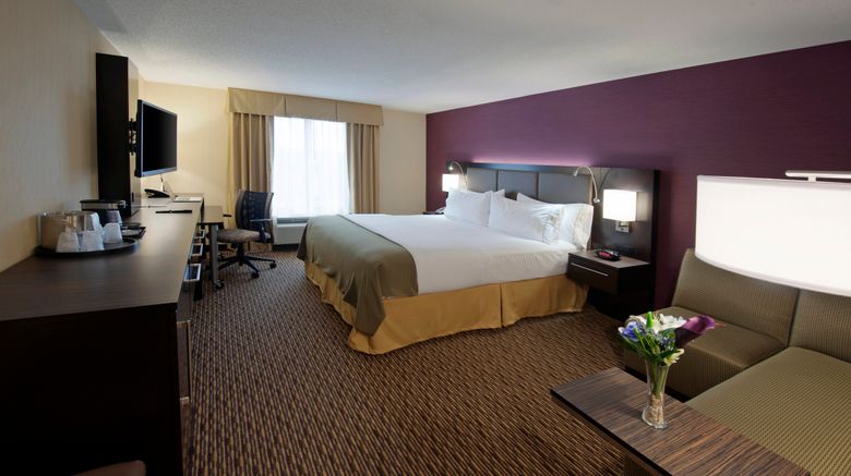 <b>Holiday Inn Express Room</b>. Images powered by <a href="https://www.leonardoworldwide.com/" title="Leonardo Worldwide" target="_blank">Leonardo</a>.