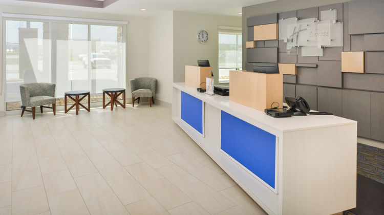 Holiday Inn Express & Suites Chadron Lobby