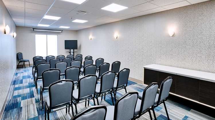 Holiday Inn Express Hotel & Suites Meeting