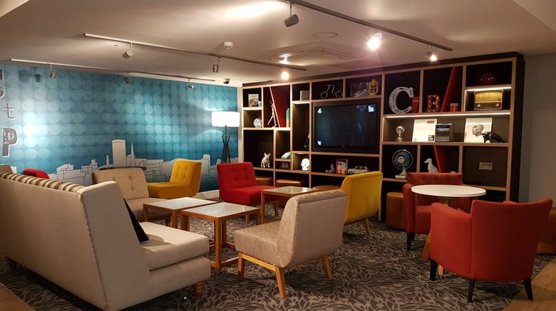 <b>Holiday Inn Birmingham City Centre Lobby</b>. Images powered by <a href="https://www.leonardoworldwide.com/" title="Leonardo Worldwide" target="_blank">Leonardo</a>.