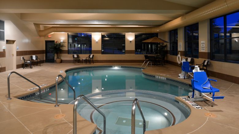 <b>Holiday Inn Express Pool</b>. Images powered by <a href="https://www.leonardoworldwide.com/" title="Leonardo Worldwide" target="_blank">Leonardo</a>.