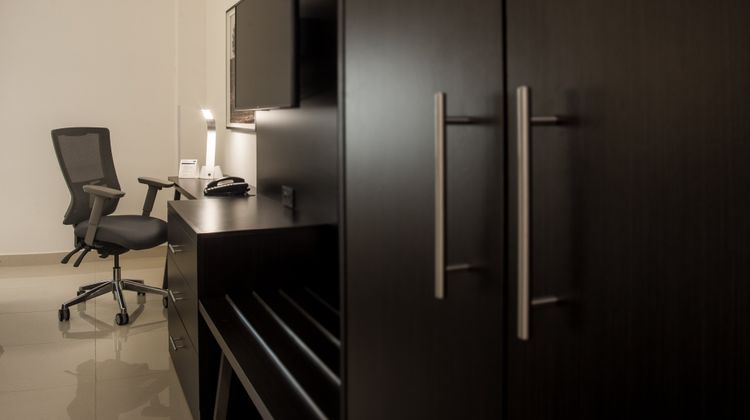 Holiday Inn Express Room