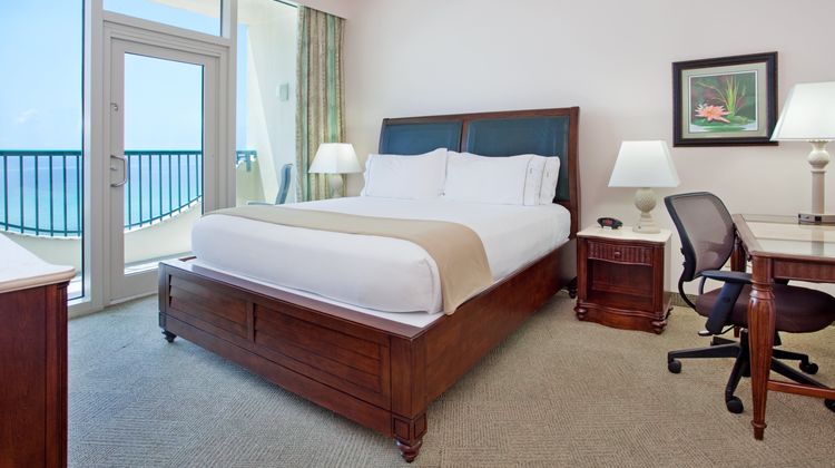 Holiday Inn Express Pensacola Beach Suite
