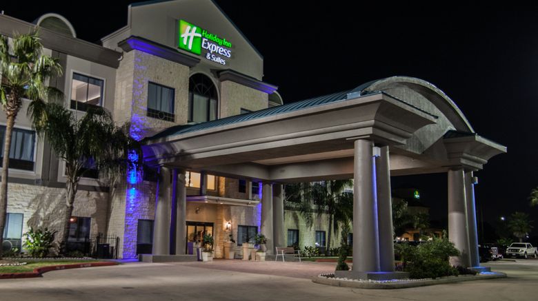 <b>Holiday Inn Express & Suites Alvin Exterior</b>. Images powered by <a href="https://www.leonardoworldwide.com/" title="Leonardo Worldwide" target="_blank">Leonardo</a>.