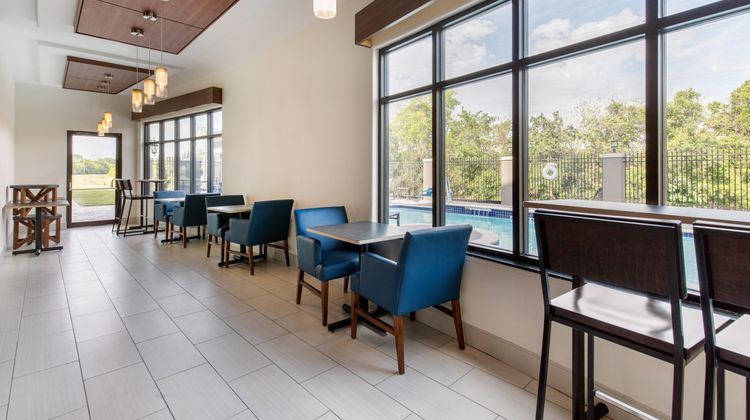Holiday Inn Express & Suites Alvin Restaurant
