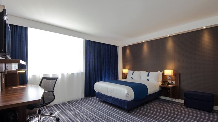 Holiday Inn Express Wakefield Room