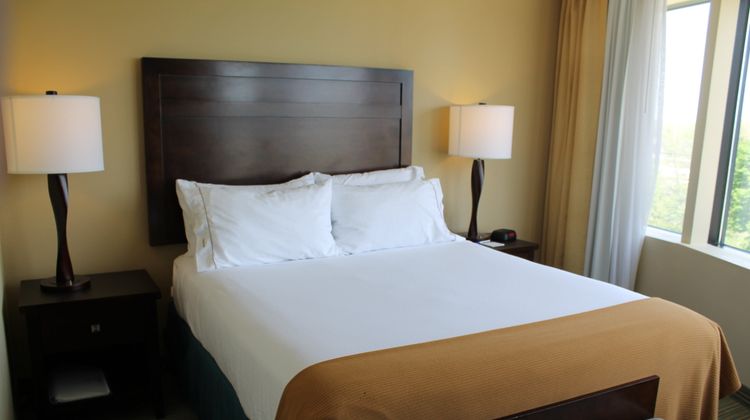 Holiday Inn Express Waterloo-Cedar Falls Room