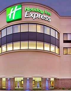 Holiday Inn Express Waterloo-Cedar Falls