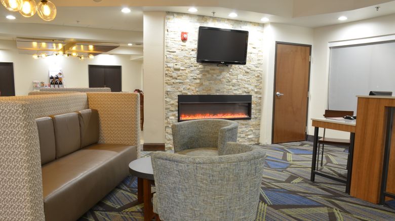 <b>Holiday Inn Express Waterloo-Cedar Falls Lobby</b>. Images powered by <a href="https://www.leonardoworldwide.com/" title="Leonardo Worldwide" target="_blank">Leonardo</a>.