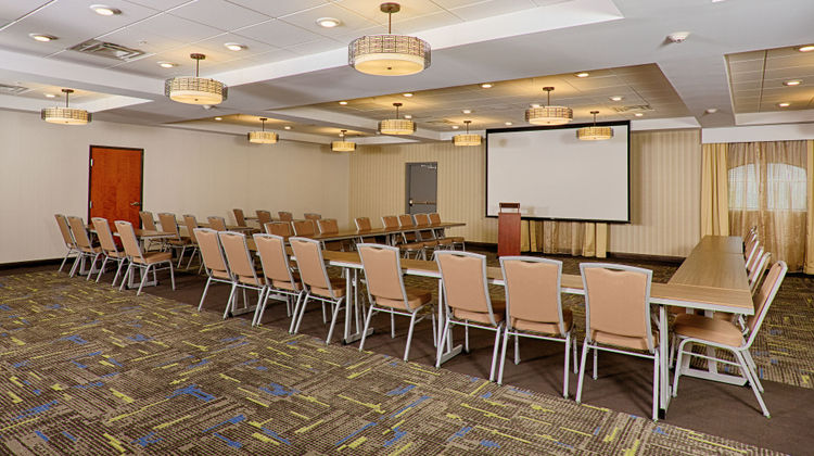 Holiday Inn Express Bordentown- Trenton Meeting