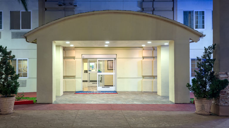 <b>Candlewood Suites LAX Hawthorne Exterior</b>. Images powered by <a href="https://www.leonardoworldwide.com/" title="Leonardo Worldwide" target="_blank">Leonardo</a>.