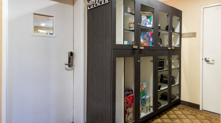Candlewood Suites LAX Hawthorne Lobby