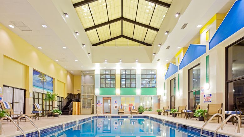 <b>Crowne Plaza Englewood, an IHG Hotel Pool</b>. Images powered by <a href="https://www.leonardoworldwide.com/" title="Leonardo Worldwide" target="_blank">Leonardo</a>.