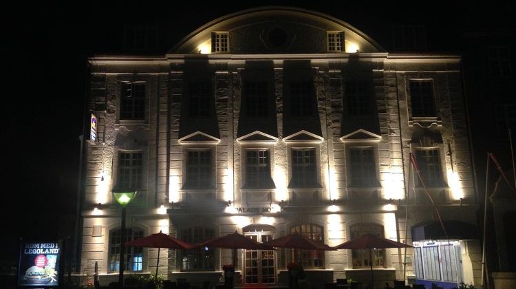 Palads Hotel Exterior