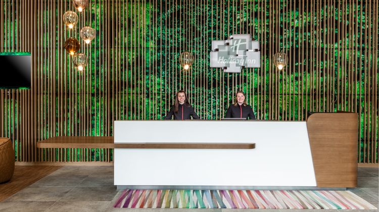 Holiday Inn Munchen-Leuchtenbergring Lobby