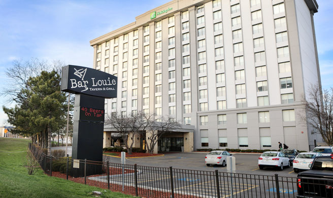 Holiday Inn Chicago O'Hare Exterior