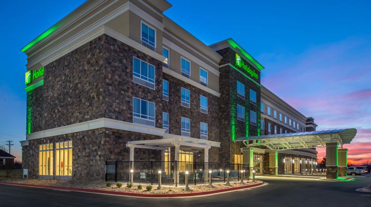 Holiday Inn Joplin Exterior