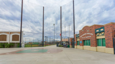 Holiday Inn Express Hotel & Suites