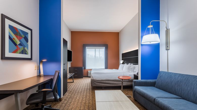 <b>Holiday Inn Express & Suites Suite</b>. Images powered by <a href="https://www.leonardoworldwide.com/" title="Leonardo Worldwide" target="_blank">Leonardo</a>.
