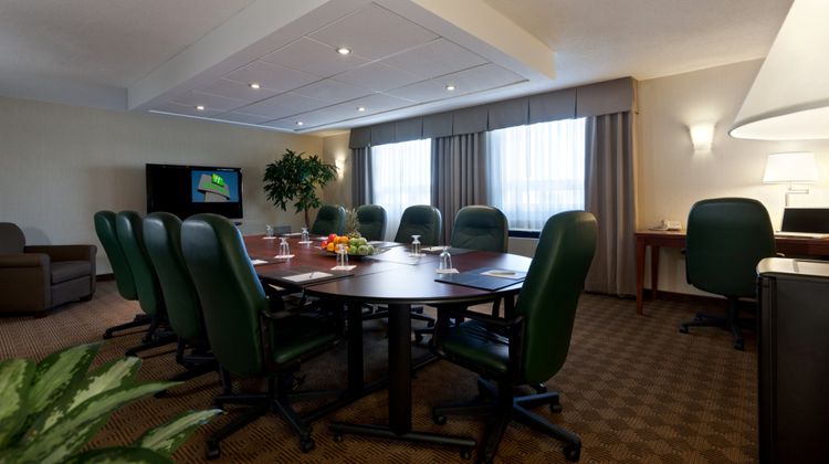 Holiday Inn Laval-Montreal Suite
