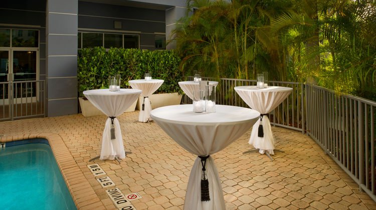 Holiday Inn Miami Doral Area Pool