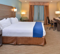 Holiday Inn Express Hotel & Stes Room