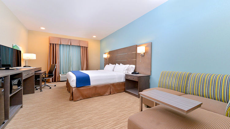 Holiday Inn Express Hotel & Stes Room