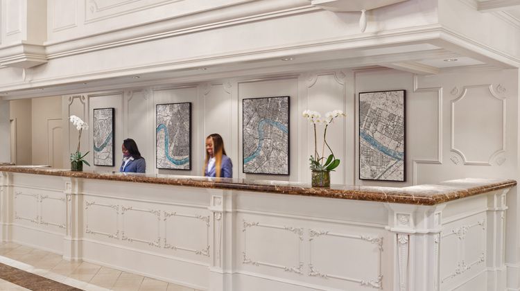 Astor Crowne Plaza - French Quarter Lobby