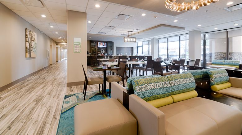 <b>Holiday Inn Knoxville N - Merchant Drive Lobby</b>. Images powered by <a href="https://www.leonardoworldwide.com/" title="Leonardo Worldwide" target="_blank">Leonardo</a>.